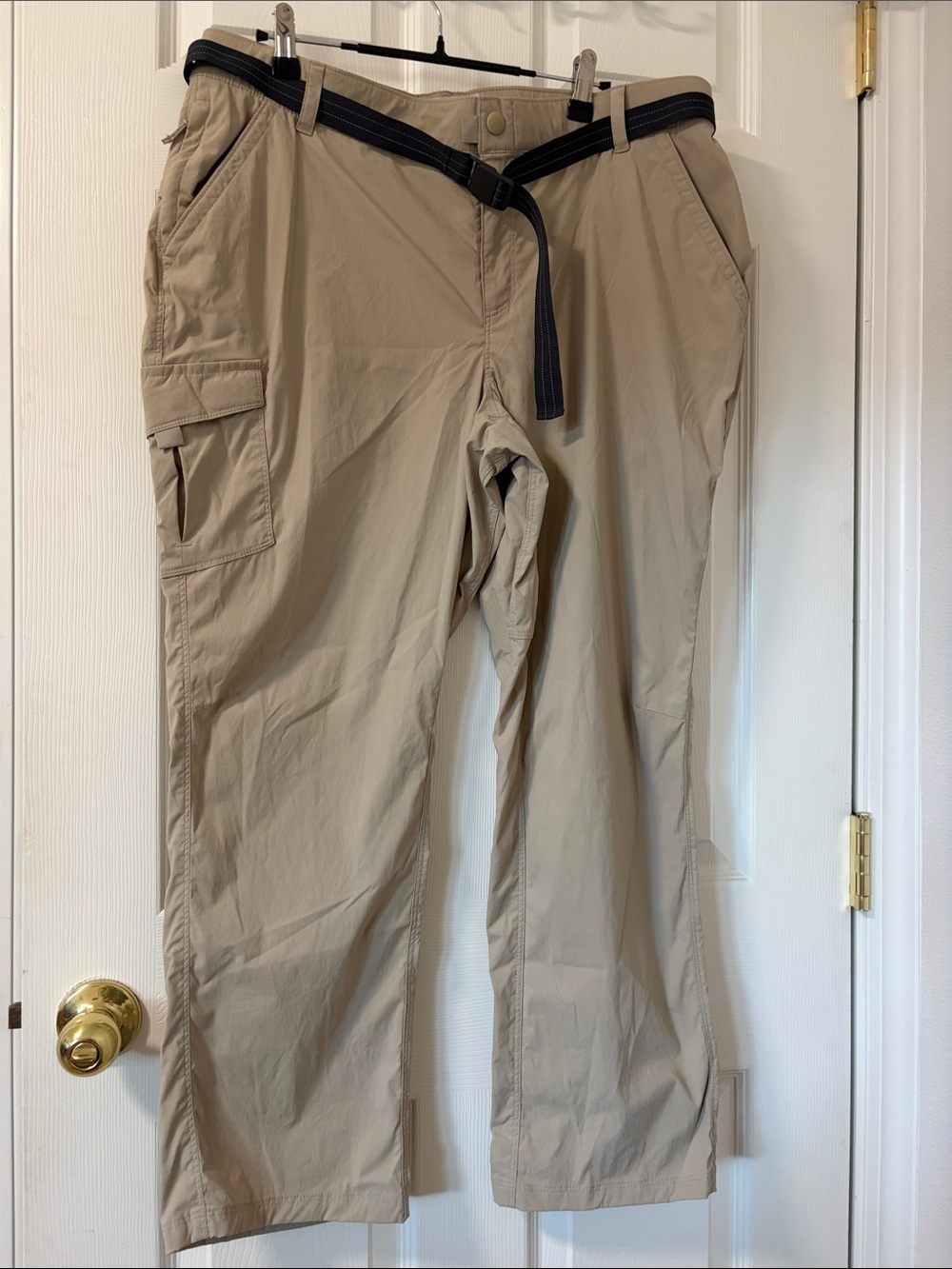 L.L. Bean Tropicwear Beige Cargo Trousers with Black Web Belt, Sz LP